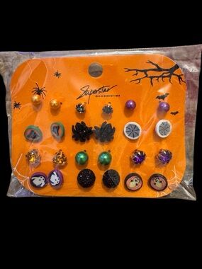 Halloween 12 Pair Stud Earring Set Ghost Spider Pumpkin NWT